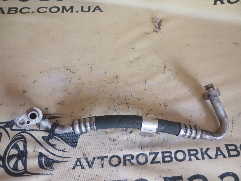 Трубка кондиционера Porsche Macan 95B 3.0 CTMA Трубка кондиционера Porsche Macan 95B 3.0 CTMA