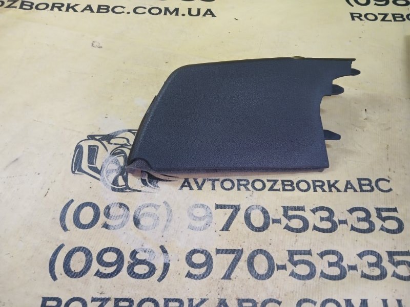 Запчасть накладка салона Audi Q8 2019 DCBD 4M8868605 Б/У Накладка салона Audi Q8 2019 DCBD 4M8868605 Б/У