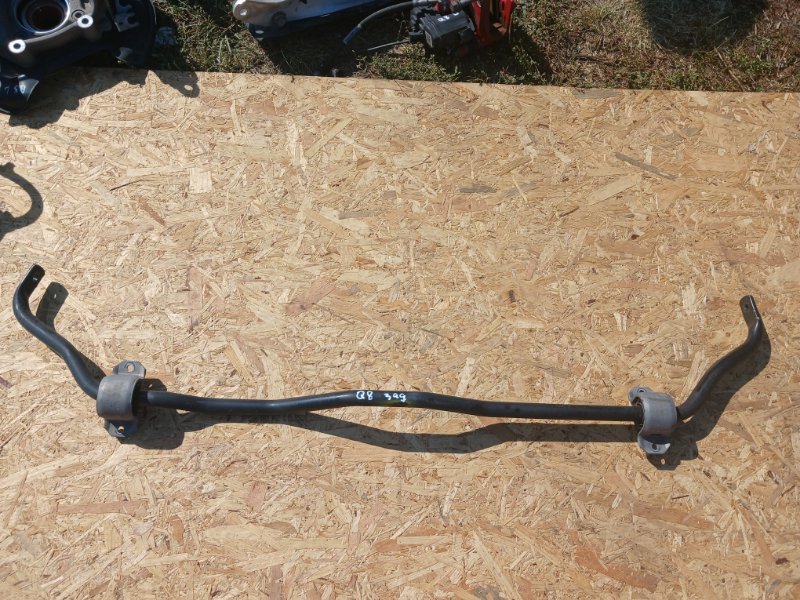 Запчасть стабилизатор задний Audi Q8 2019 DCBD 4M0511305R Б/У Стабилизатор задний Audi Q8 2019 DCBD 4M0511305R Б/У