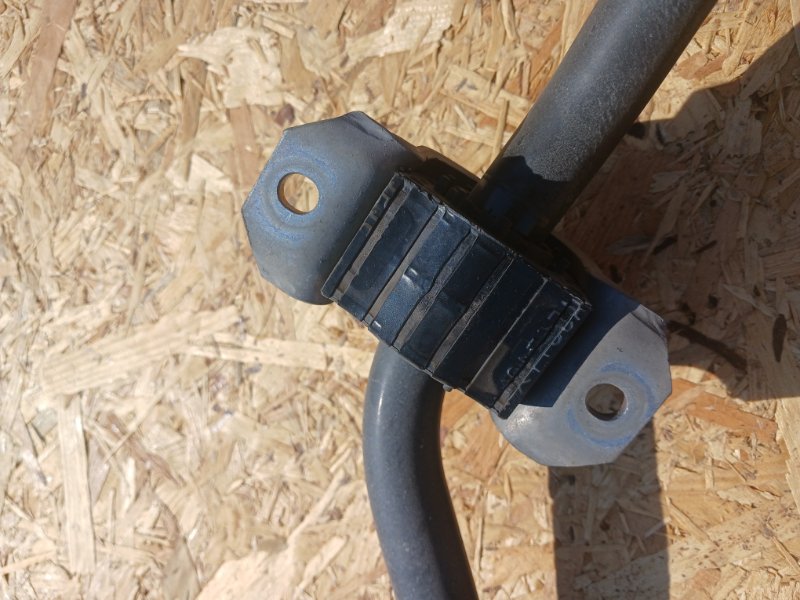 Стабилизатор задний Q8 2019 DCBD Стабилизатор задний Q8 2019 DCBD