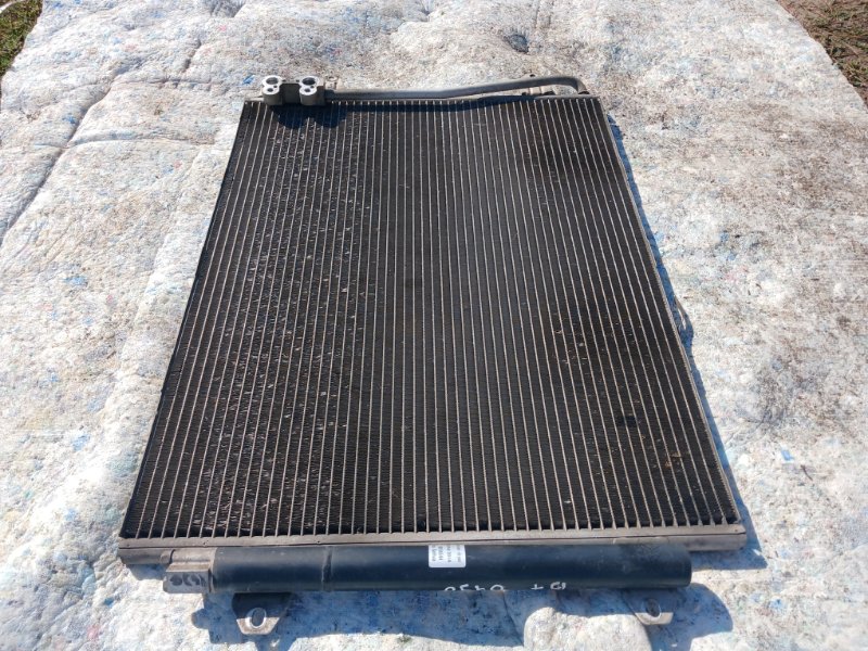 Радиатор кондиционера Passat 2014 B7 2.0 Радиатор кондиционера Passat 2014 B7 2.0