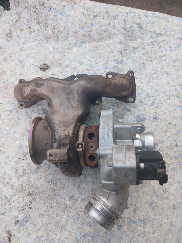 Запчасть турбина Volvo XC90 2021 2.0 A2 31459815 Б/У Турбина Volvo XC90 2021 2.0 A2 31459815 Б/У