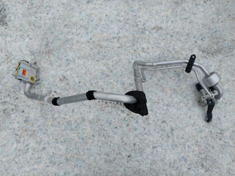 Трубка кондиционера XC90 2021 2.0 A2 Трубка кондиционера XC90 2021 2.0 A2