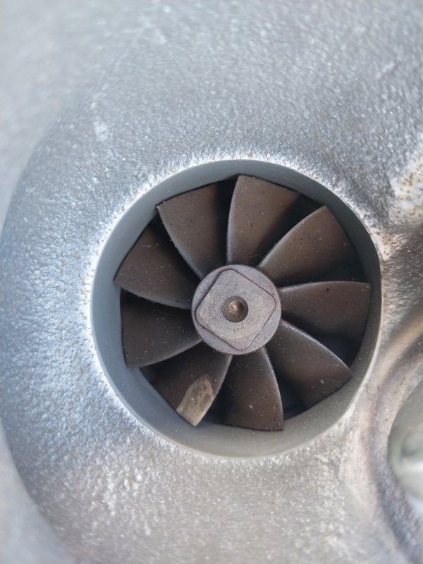 Турбина левая X5 2018 F15 4.4 Турбина левая X5 2018 F15 4.4