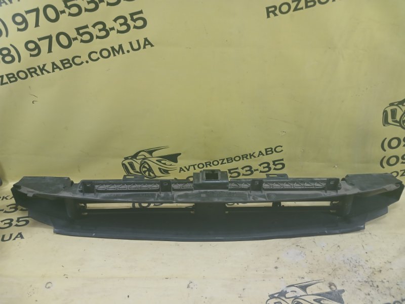 Запчасть дефлектор радиатора BMW 750 2016 G11 G12 4.4 51 74 8 091 762 Б/У Дефлектор радиатора BMW 750 2016 G11 G12 4.4 51 74 8 091 762 Б/У