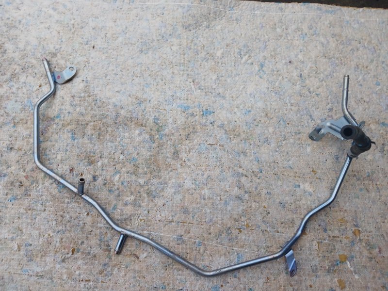 Запчасть патрубок системы охлаждения Volkswagen Tiguan 2022 TIGUAN 2 2.0 06K121049 Б/У Патрубок системы охлаждения Volkswagen Tiguan 2022 TIGUAN 2 2.0 06K121049 Б/У