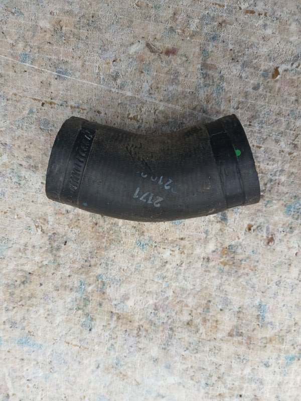 Патрубок интеркулера Tiguan 2022 TIGUAN 2 2.0 Патрубок интеркулера Tiguan 2022 TIGUAN 2 2.0