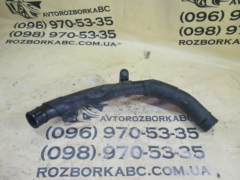 Запчасть патрубок интеркулера Volkswagen Passat 2014 B7 2.0 3AA145840A Б/У Патрубок интеркулера Volkswagen Passat 2014 B7 2.0 3AA145840A Б/У