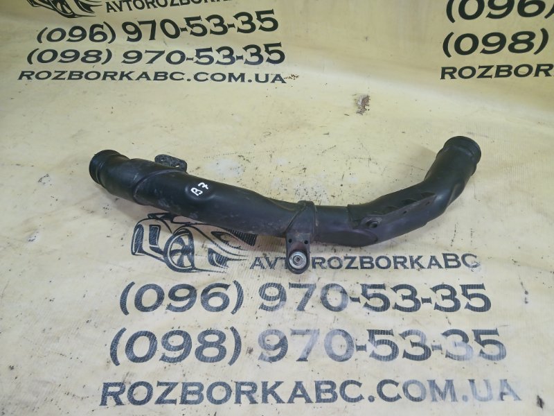 Патрубок интеркулера Passat 2014 B7 2.0 Патрубок интеркулера Passat 2014 B7 2.0