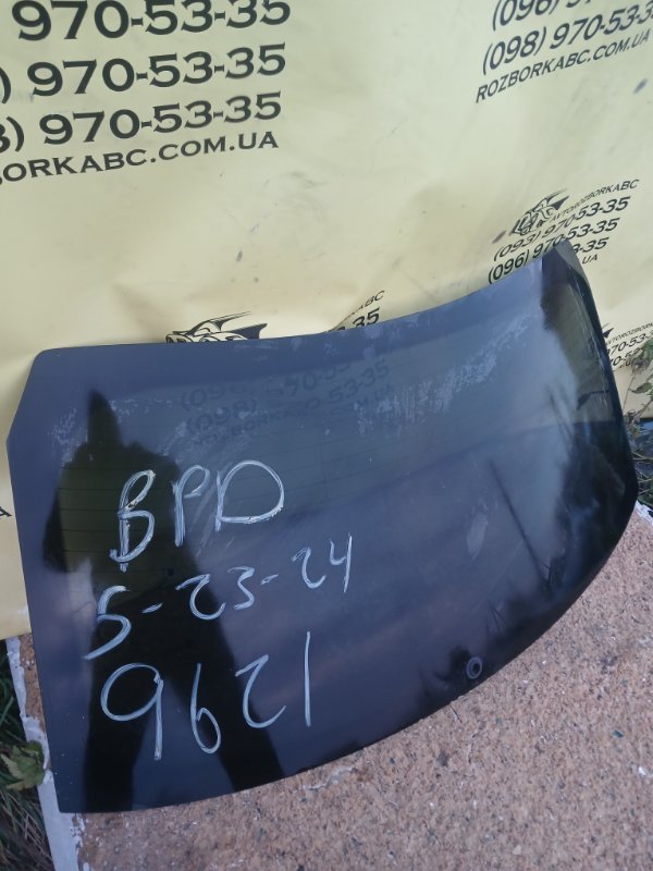 Стекло двери багажника Q8 2019 DCBD Стекло двери багажника Q8 2019 DCBD