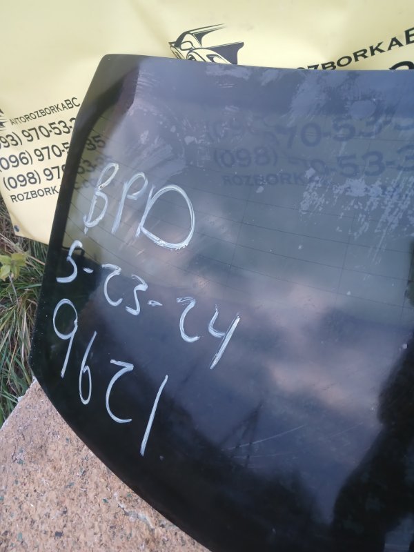 Стекло двери багажника Q8 2019 DCBD Стекло двери багажника Q8 2019 DCBD