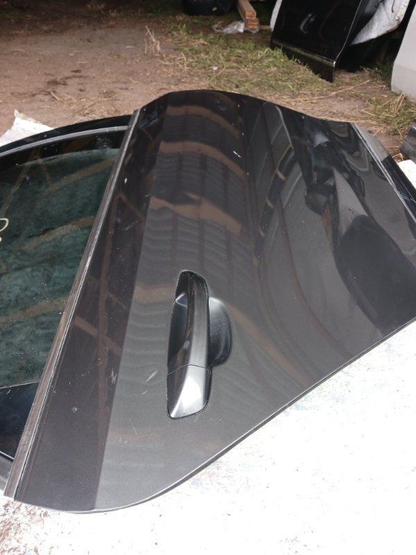 Двери задние правые Passat 2014 B7 2.0 Двери задние правые Passat 2014 B7 2.0