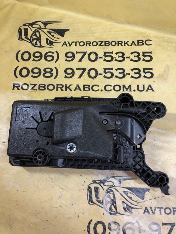 Полка акумулятора Tiguan 2022 TIGUAN 2 2.0 Полка акумулятора Tiguan 2022 TIGUAN 2 2.0