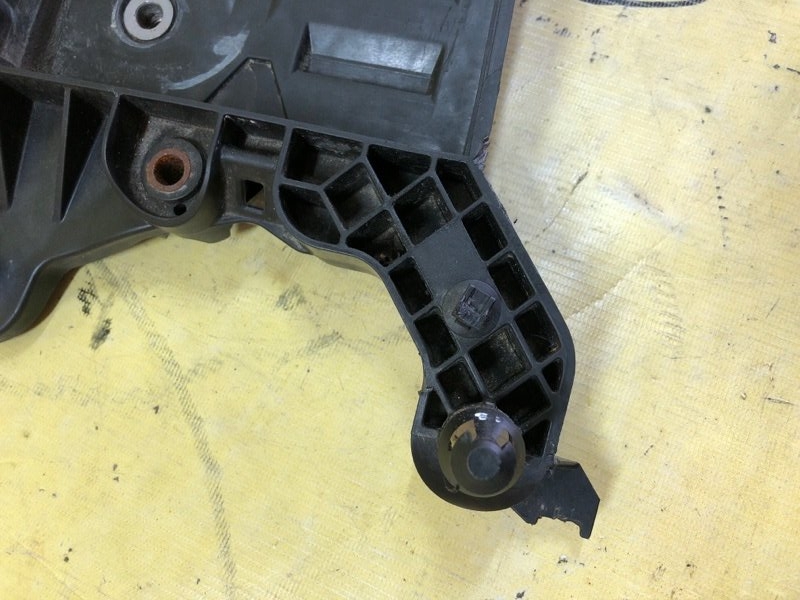 Полка акумулятора volkswagen Tiguan TIGUAN 2 2.0 Полка акумулятора volkswagen Tiguan TIGUAN 2 2.0