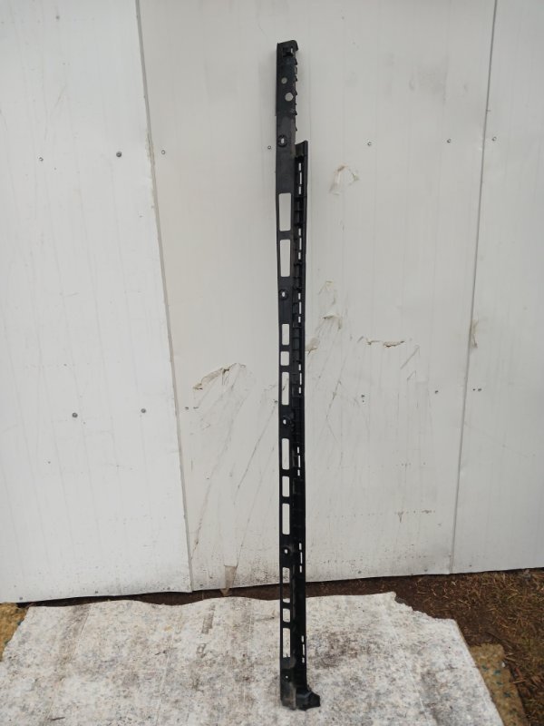 Кронштейн порога правый Mercedes-Benz GLC 300 2018 X253 27492031476738 A2536980227 Б/У