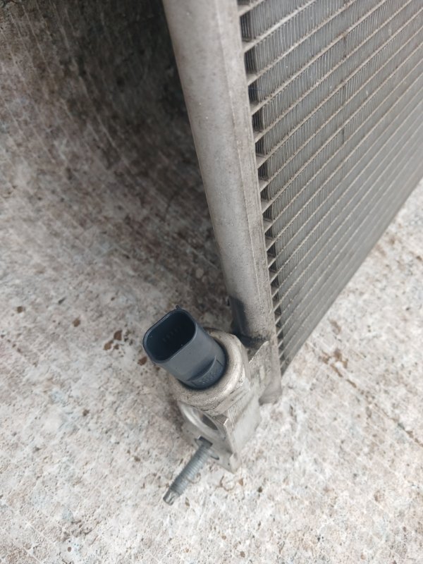 Радиатор кондиционера GLC 300 2018 X253 27492031476738 Радиатор кондиционера GLC 300 2018 X253 27492031476738