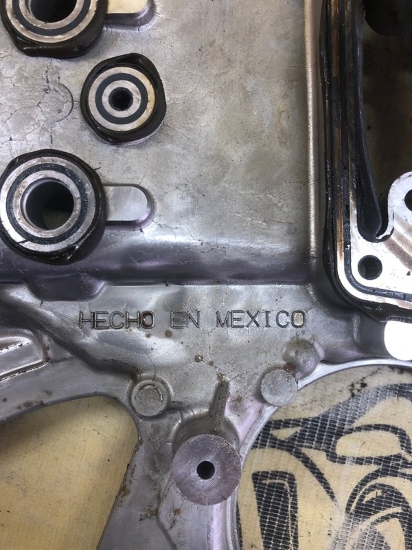 Передняя крышка двигателя Nissan Murano FWD 3.5 Передняя крышка двигателя Nissan Murano FWD 3.5