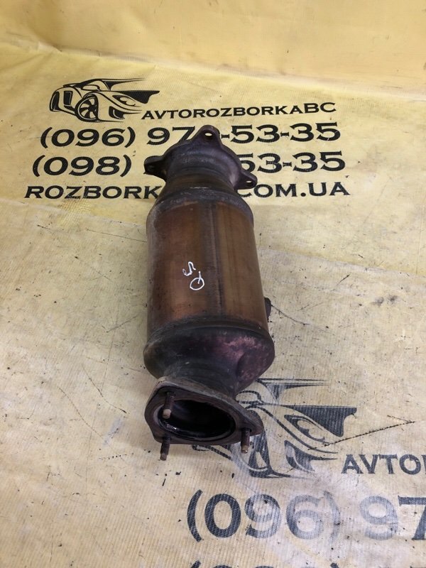 Катализатор Q5 2021 80A 2.0 Катализатор Q5 2021 80A 2.0