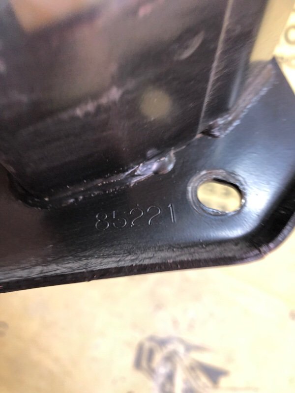 Кронштейн заднего бампера задний правый Murano 2019 FWD 3.5