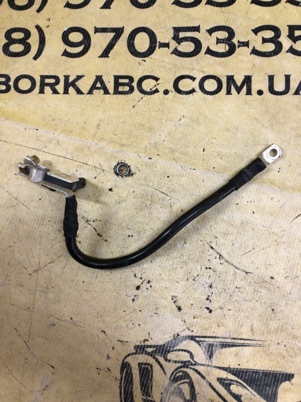 Клемма минусовая Q8 2019 3.0 Клемма минусовая Q8 2019 3.0