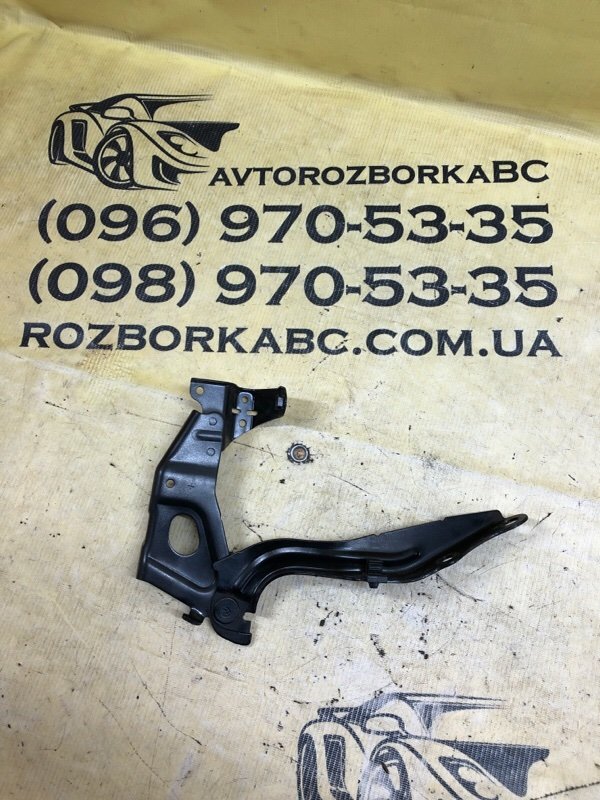 Запчасть петля капота передняя правая Lexus UX 2019 200 2.0 53410-76050 Б/У Петля капота передняя правая Lexus UX 2019 200 2.0 53410-76050 Б/У