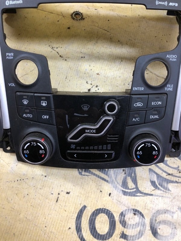 Панель торпедо Hyundai Sonata YF