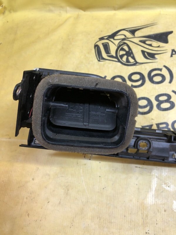 Дефлектор торпедо передний правый Q5 2021 80A 2.0 Дефлектор торпедо передний правый Q5 2021 80A 2.0