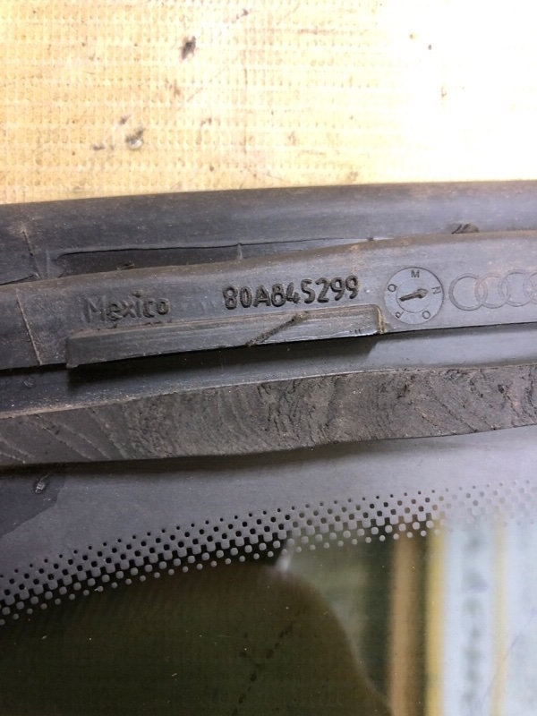 Форточка кузова задняя левая Q5 2019 80A 2.0 Форточка кузова задняя левая Q5 2019 80A 2.0