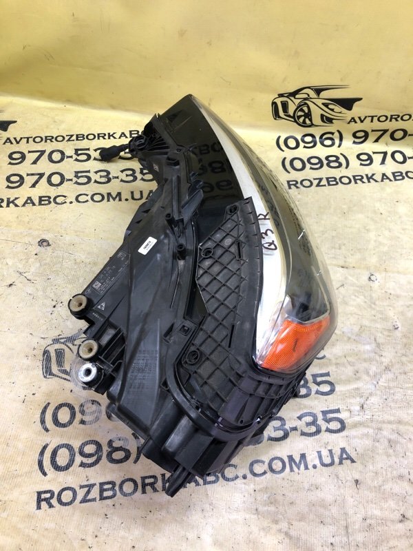 Фара передняя правая Q3 2021 83A 2.0 DHHA Фара передняя правая Q3 2021 83A 2.0 DHHA