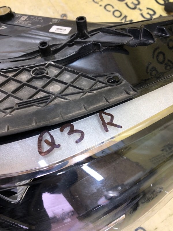 Фара передняя правая Q3 2021 83A 2.0 DHHA Фара передняя правая Q3 2021 83A 2.0 DHHA