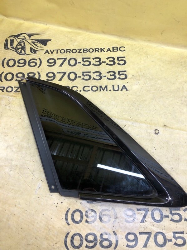 Форточка кузова задняя левая Q8 2019 DCBD