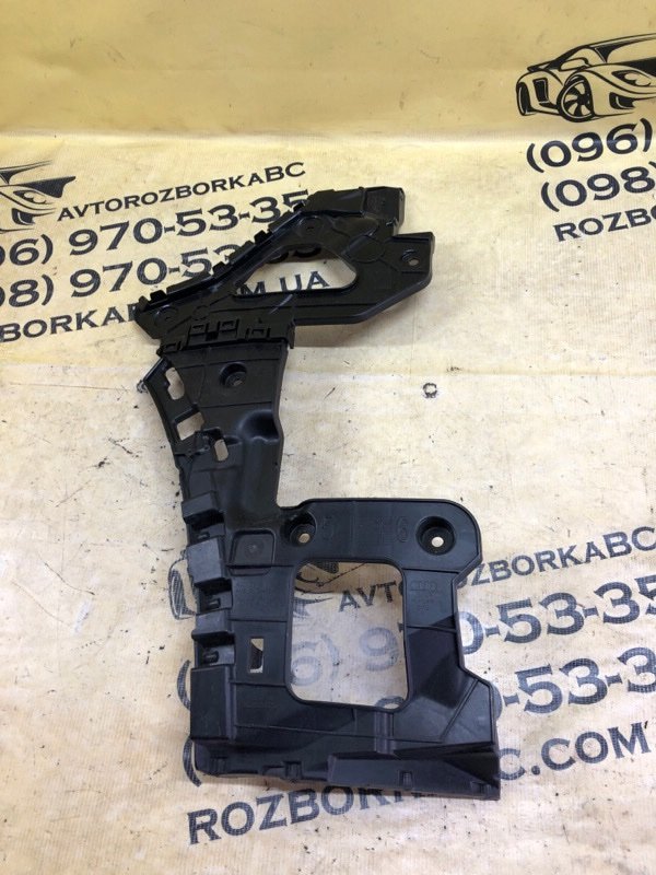 Запчасть кронштейн бампера задний левый Audi Q8 2018 80A 3.0 4M8807453 Б/У Кронштейн бампера задний левый Audi Q8 2018 80A 3.0 4M8807453 Б/У