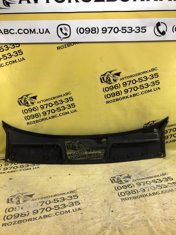 Запчасть жабо Audi Q5 2019 80A 2.0 80B819403 Б/У Жабо Audi Q5 2019 80A 2.0 80B819403 Б/У