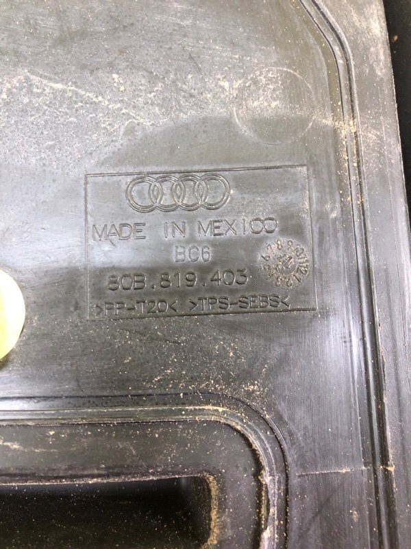 Жабо Q5 2019 80A 2.0 Жабо Q5 2019 80A 2.0