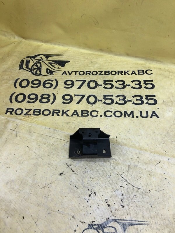 Запчасть кронштейн багажника задний левый Audi Q5 2019 80A 2.0 80A813985B Б/У Кронштейн багажника задний левый Audi Q5 2019 80A 2.0 80A813985B Б/У