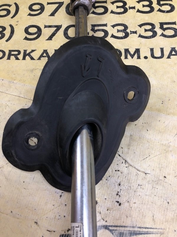 Рулевой вал Audi Q5 80A 2.0 Рулевой вал Audi Q5 80A 2.0