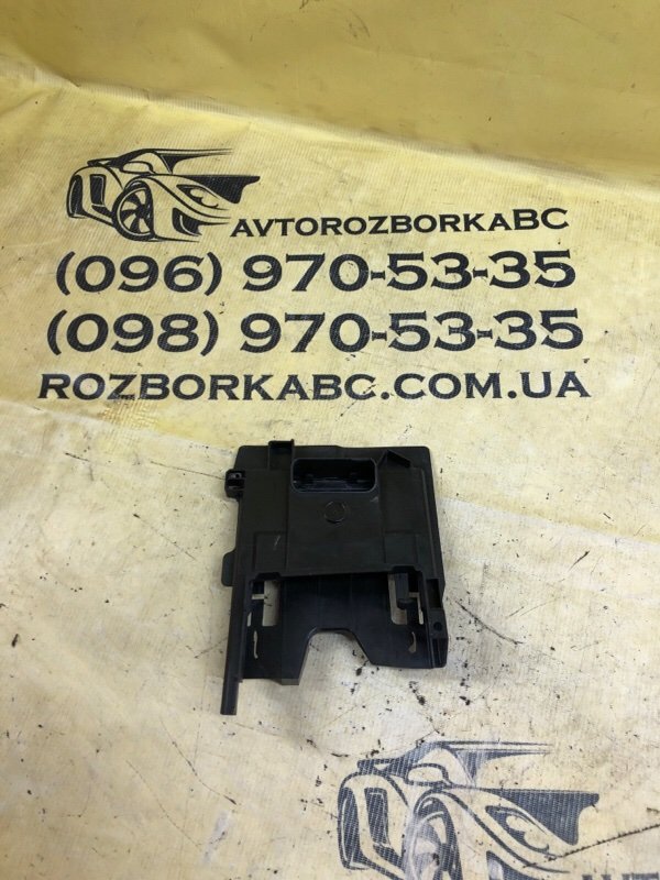 Кронштейн блока комфорта Audi Q5 2019 80A 2.0 80A907286A Б/У