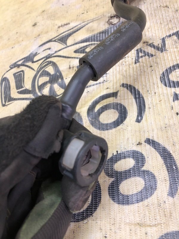 Трубка вентиляционная Q8 2018 4M 3.0 Трубка вентиляционная Q8 2018 4M 3.0