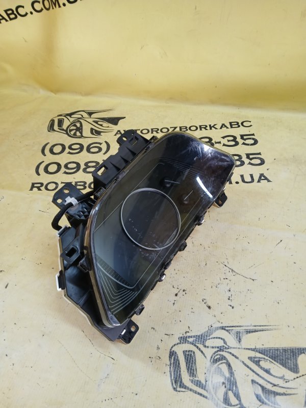 Приборна панель Lexus UX 200 2.0 Приборна панель Lexus UX 200 2.0