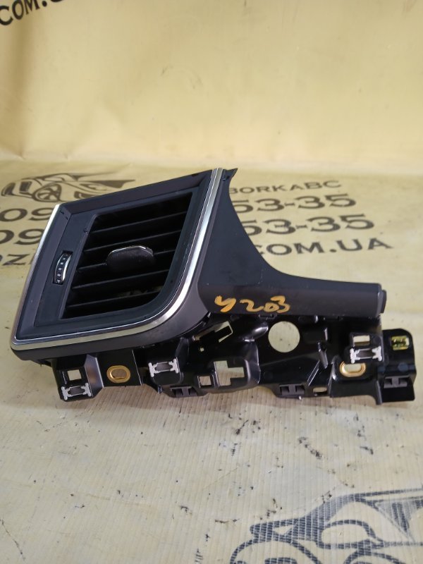 Дефлектор капота левый Audi Q5 80A 2.0 Дефлектор капота левый Audi Q5 80A 2.0