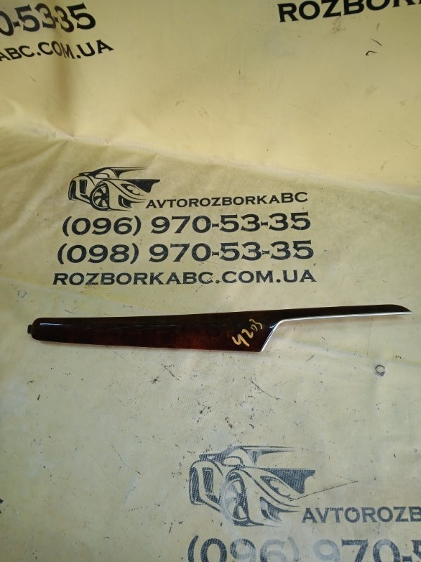 Запчасть накладка двери правая Audi Q5 2019 80A 2.0 80A867410 Б/У Накладка двери правая Audi Q5 2019 80A 2.0 80A867410 Б/У