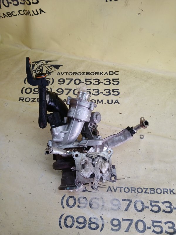 Запчасть турбина Audi Q3 2021 83A 2.0 CZRA 06K 145 654 M Б/У Турбина Audi Q3 2021 83A 2.0 CZRA 06K 145 654 M Б/У