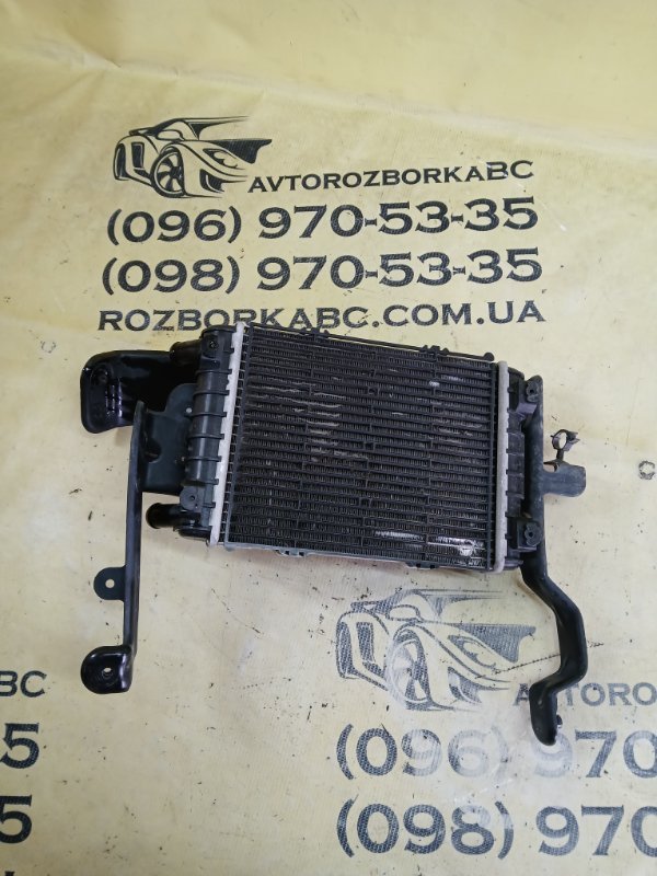 Запчасть радиатор охлаждение двигателя дополнительный передний левый Audi Q7 2016 4M 3.0 4M0121212D Б/У Радиатор охлаждение двигателя дополнительный передний левый Audi Q7 2016 4M 3.0 4M0121212D Б/У