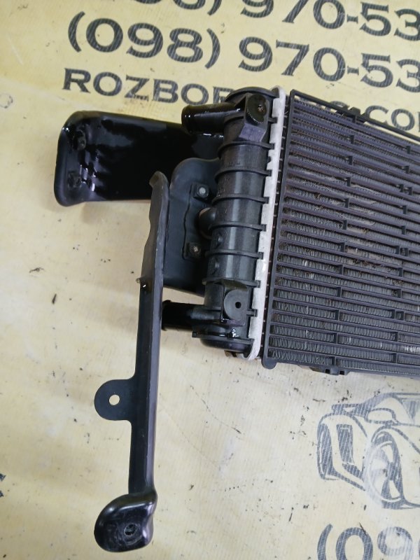 Радиатор охлаждение двигателя дополнительный передний левый Audi Q7 4M 3.0 Радиатор охлаждение двигателя дополнительный передний левый Audi Q7 4M 3.0