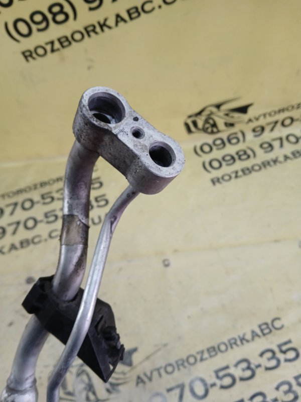 Трубка кондиционера Audi Q7 4M 3.0 Трубка кондиционера Audi Q7 4M 3.0