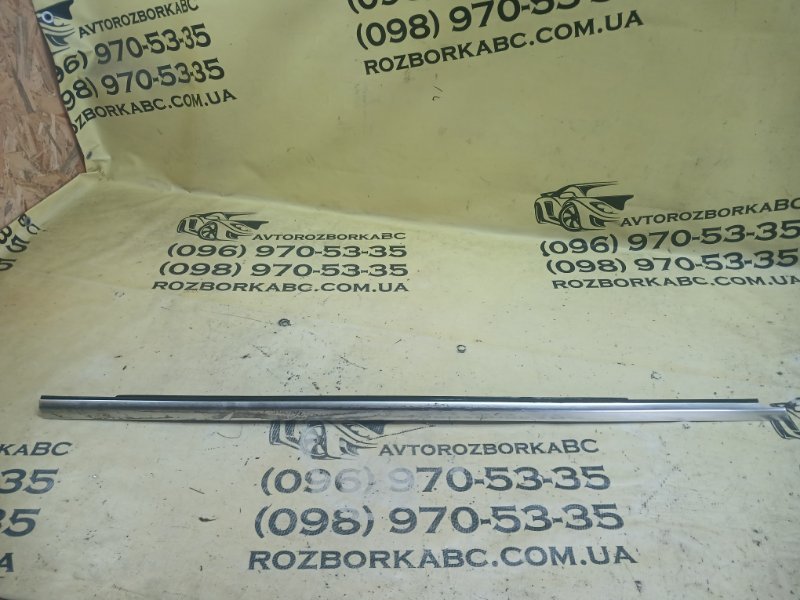 Запчасть молдинг двери центральний Mercedes-Benz GLC 300 2018 X253 2.0 27492031710098 A2537207505 Б/У Молдинг двери центральний Mercedes-Benz GLC 300 2018 X253 2.0 27492031710098 A2537207505 Б/У