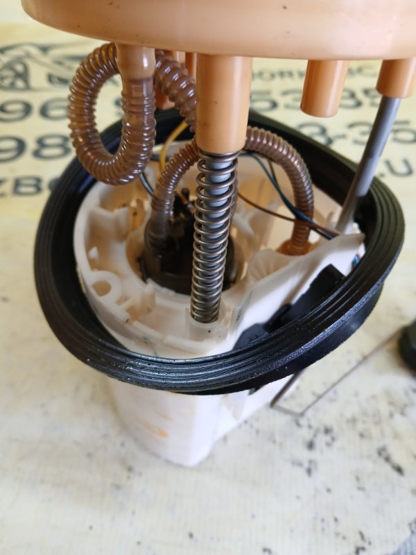 Топливный насос volkswagen passat B7 2.0