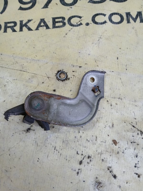 Крепление глушителя заднее правое BMW X5 F85 4.4