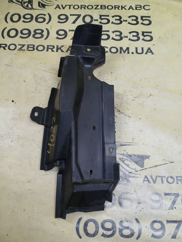 Дефлектор радиатора верхний передний левый Murano 2019 Z52 3.5 Дефлектор радиатора верхний передний левый Murano 2019 Z52 3.5