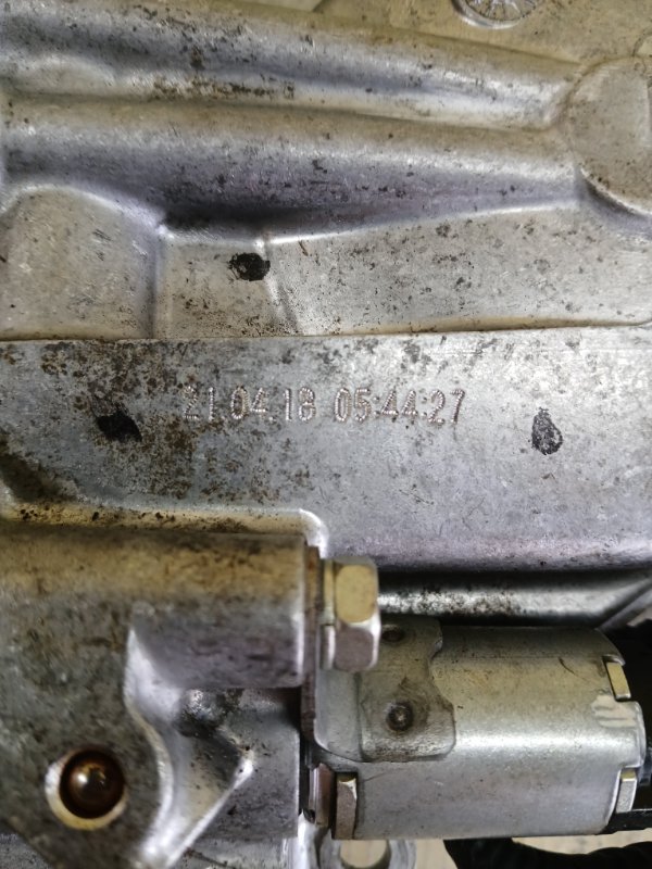 Крышка фазорегулятора правая Murano 2019 Z52 3.5